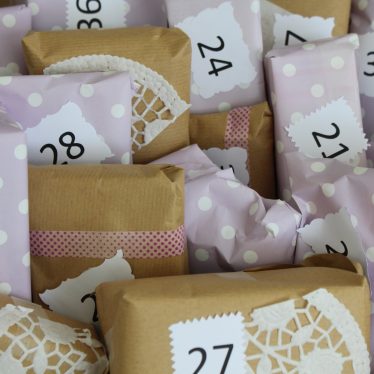 Babybauchkalender… jede Woche ein Päckchen bis zur Geburt